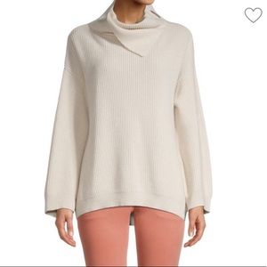Brunello cucinelli cashmere turtleneck seashell sweater
